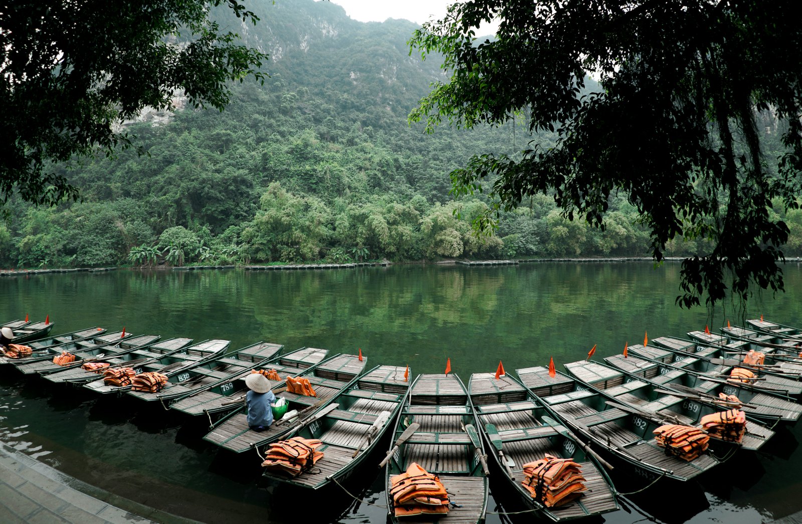Free activities in budget travel Vietnam around Hoan Kiem Lake